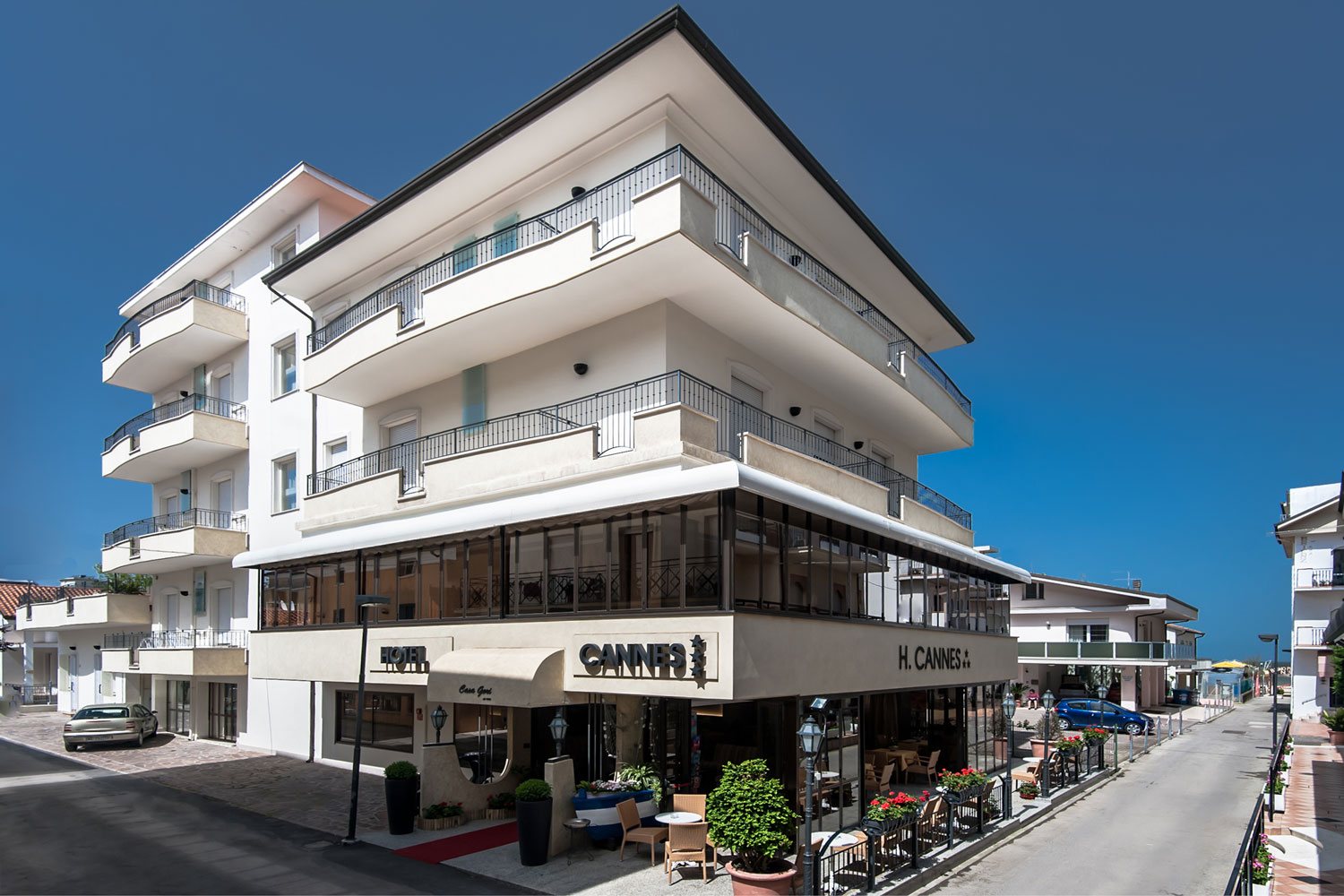 esterni Hotel Cannes a Bellaria